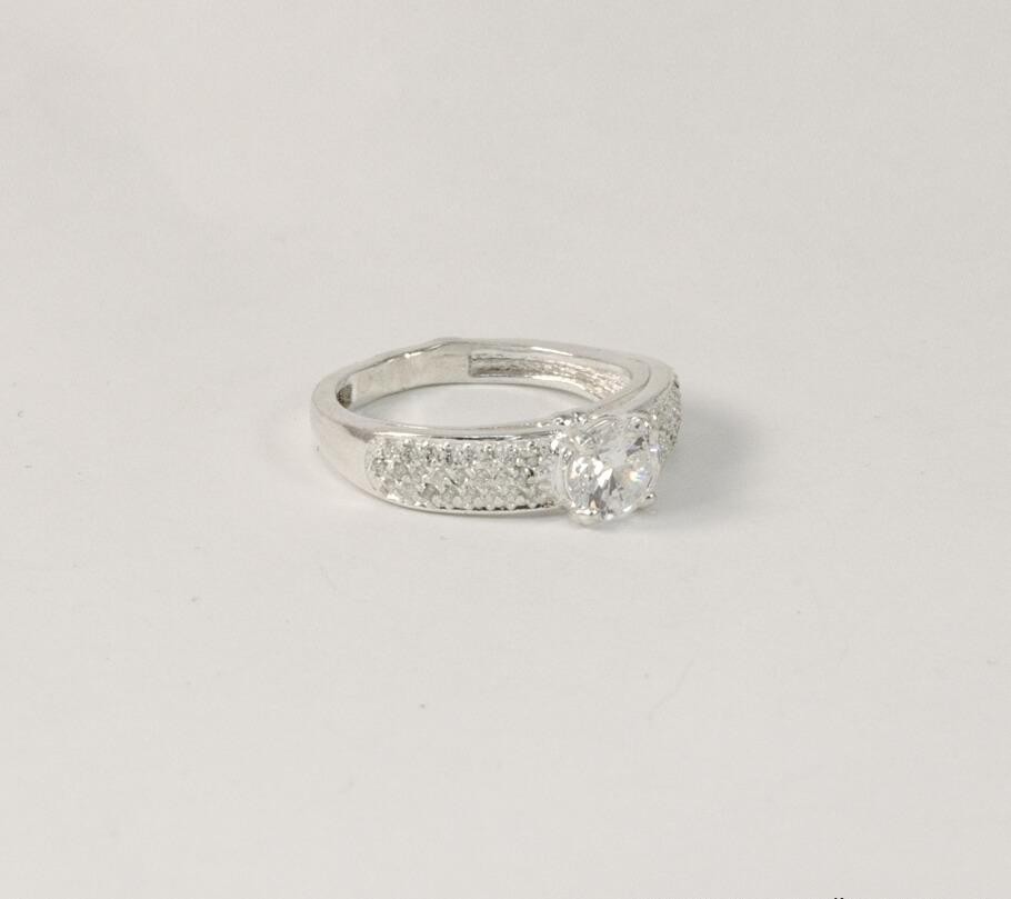 

Кольцо с цирконом из Maxi Silver 7924 SE, размер 16.5