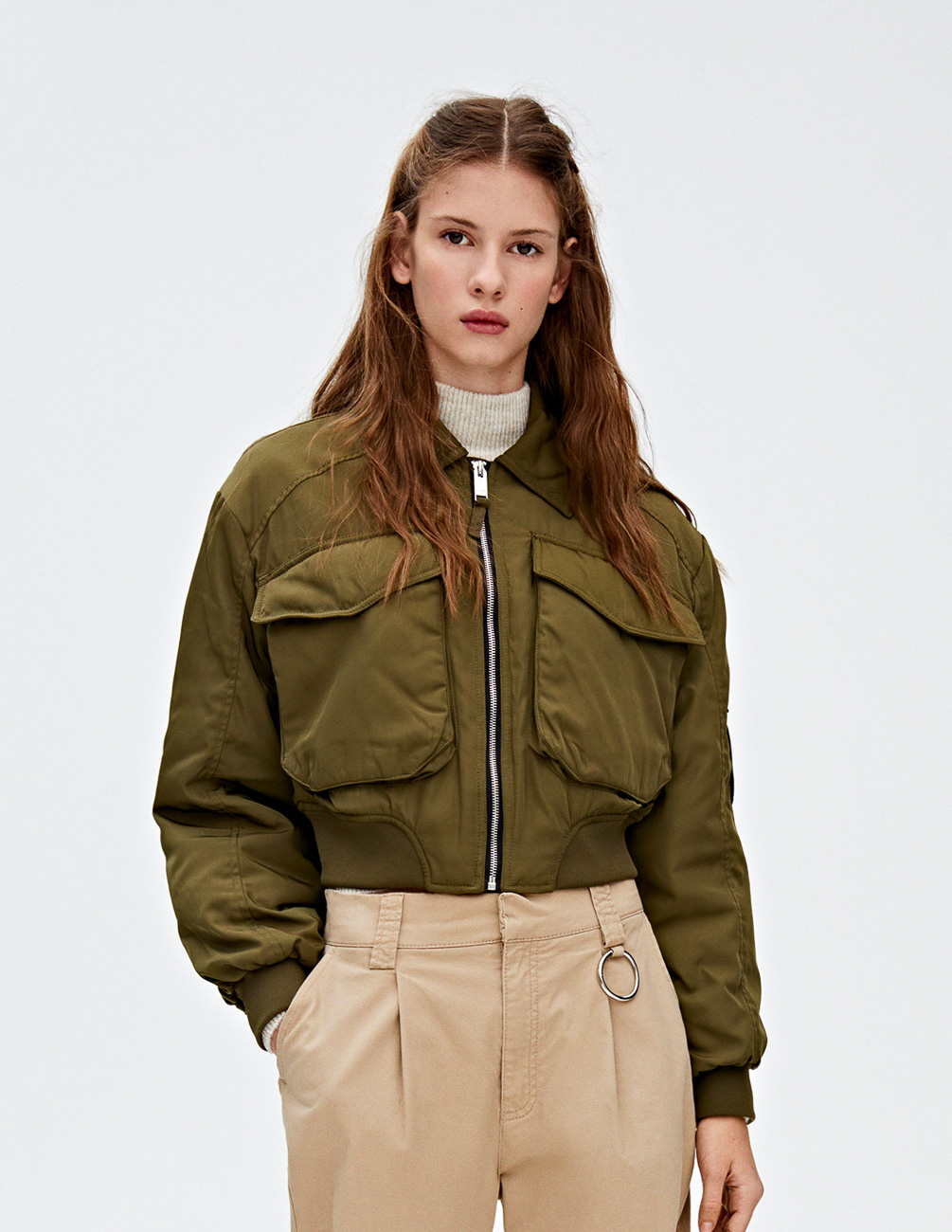 

Бомбер PULL & BEAR Ж1055590 (9714/357/505) цвет зеленый L