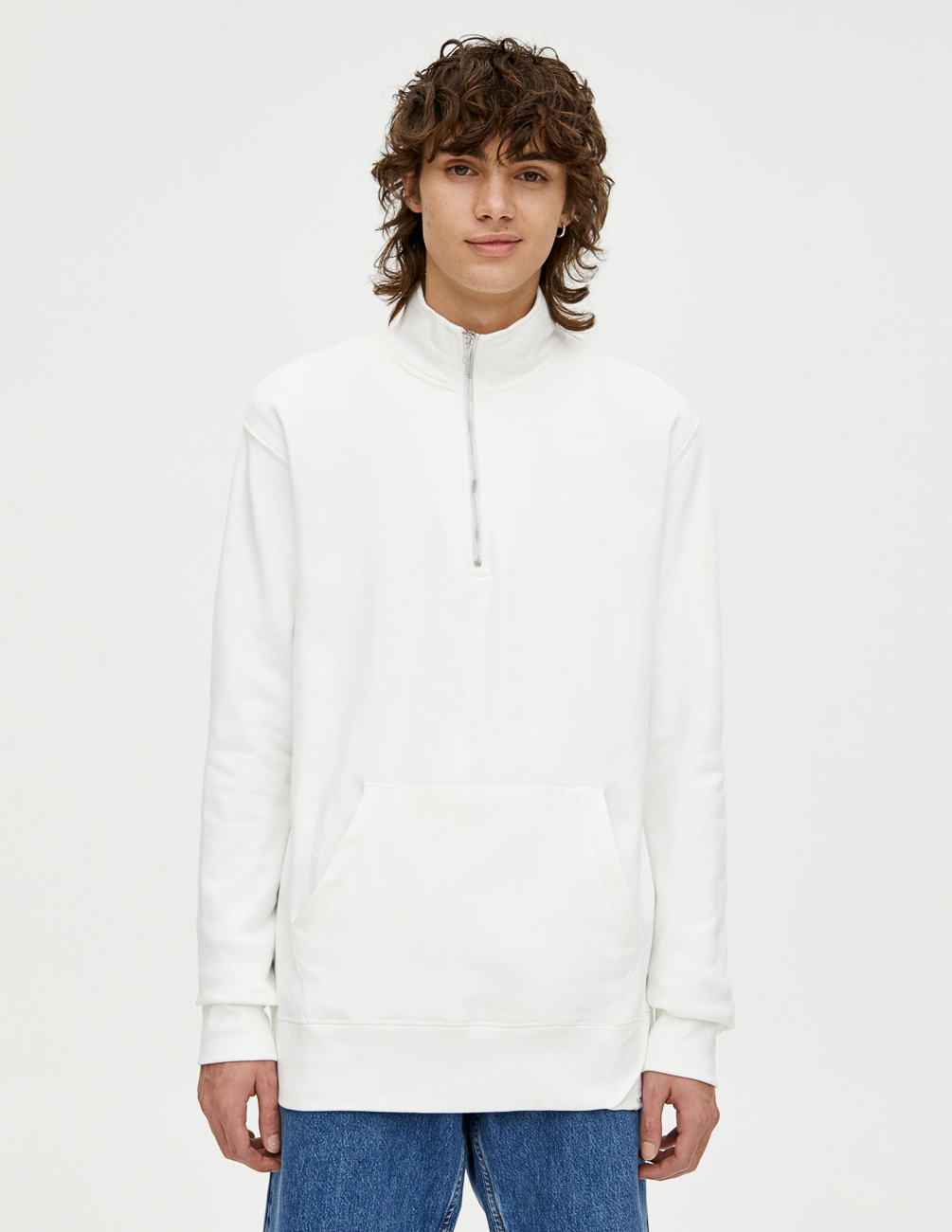 

Толстовка PULL & BEAR М0107468 (9596/507/250) цвет белый S
