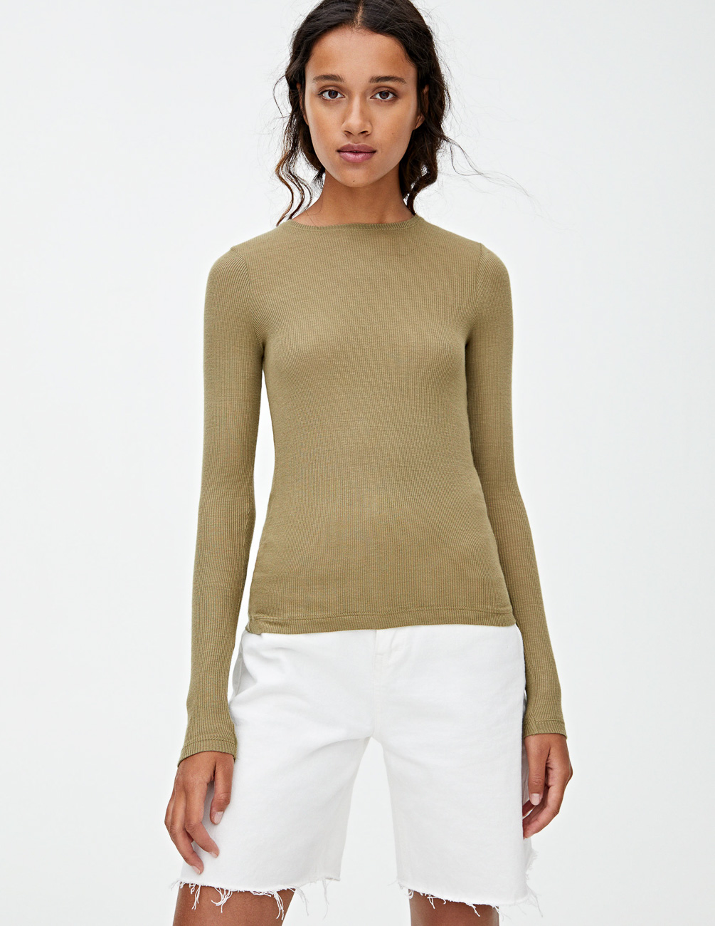 

Лонгслив PULL & BEAR Ж1055936 (9239/331/506) цвет зеленый S