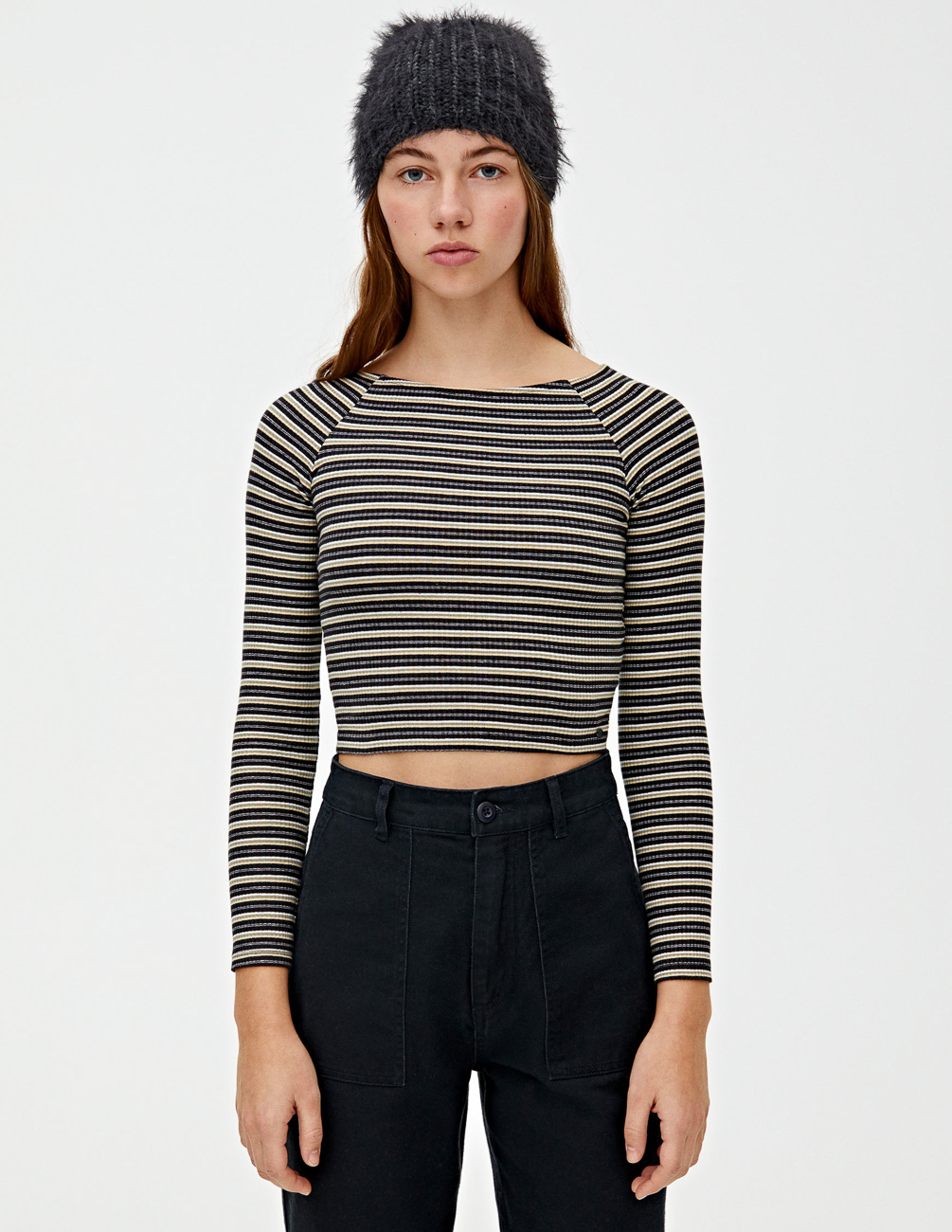 

Лонгслив PULL & BEAR Ж1055932 (9243/345/833) цвет черный XS