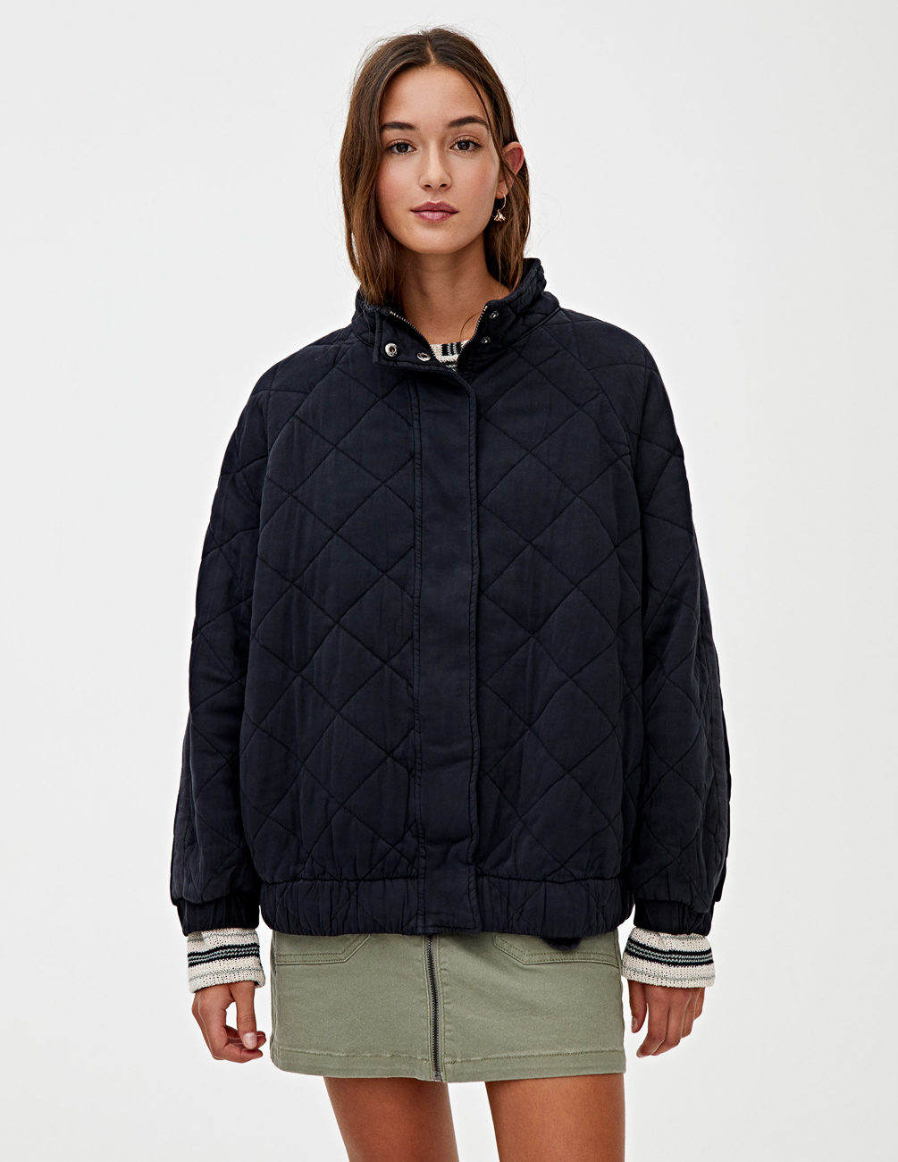 

Куртка PULL & BEAR Ж1055777 (9714/380/833) цвет черный S