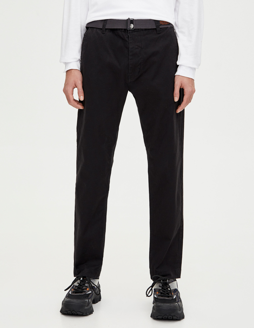 

Брюки PULL & BEAR М0107552 (5671/503/800) цвет черный 31