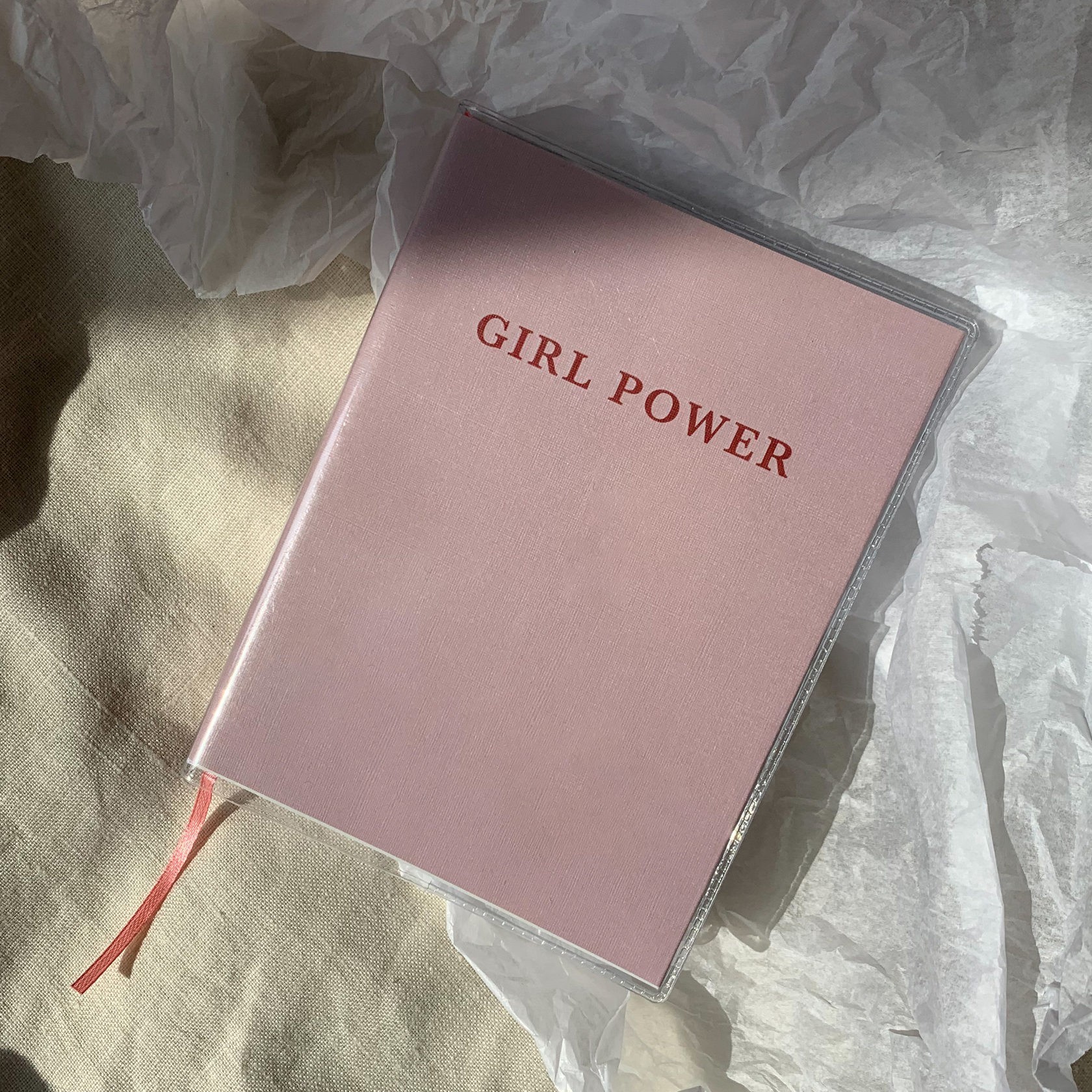 

Планер Mini Girl power 12x16 см с разворотами на неделю