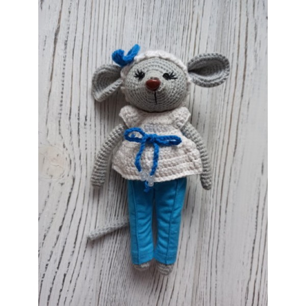 

М'яка іграшка HandMade Ведмедик Модниця в'язана 16см, сіра (TI-002)