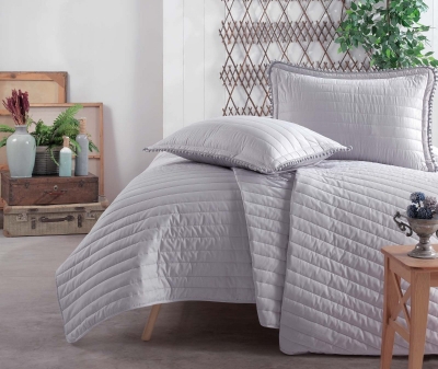 

Покрывало стеганное хлопковое с наволочками Aran Aran Clasy 240x260 Pedra V2 Светло-серый (SKL53-276768)