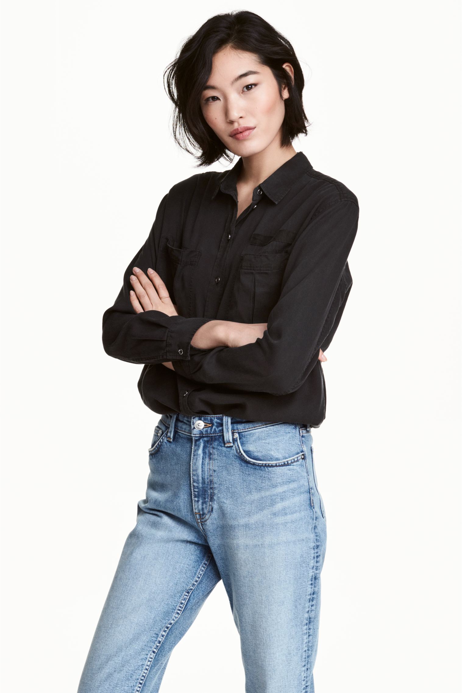 

Рубашка H&M 40 черный 18024801445
