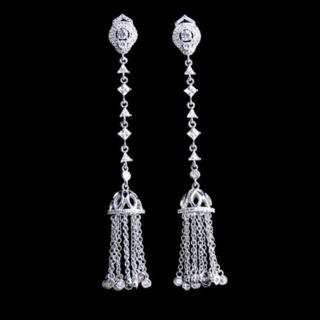 

Серьги С кисточками DiaDemaGrand Серебряный с белым камнем (061665-15-2)