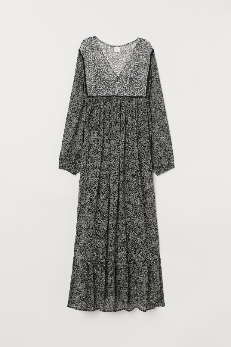 

Шифоновое платье с рисунком H&M 40 Черный/Белые цветы