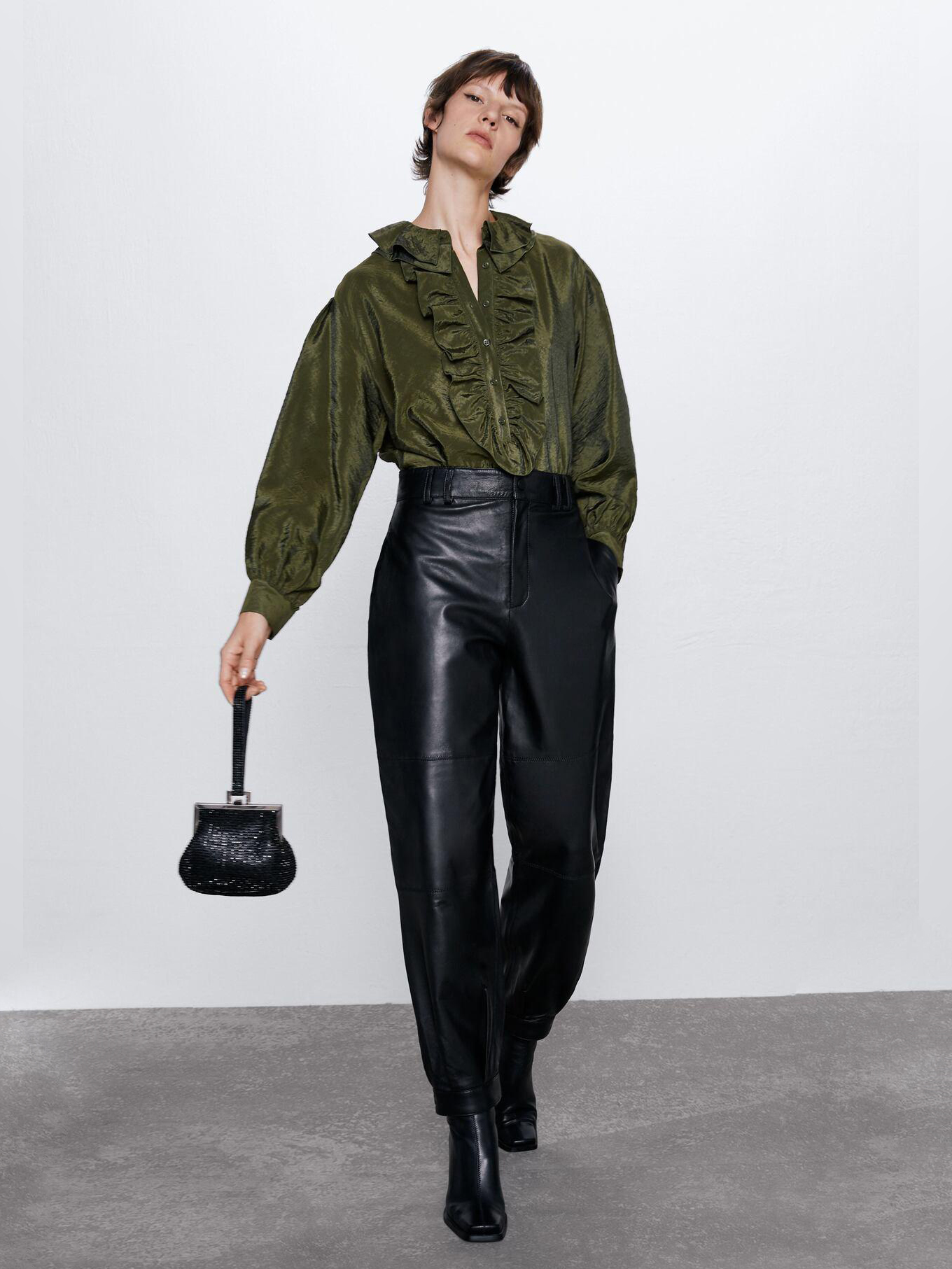 

Блузка Zara 9479-275-505-ACVU S Оливковая