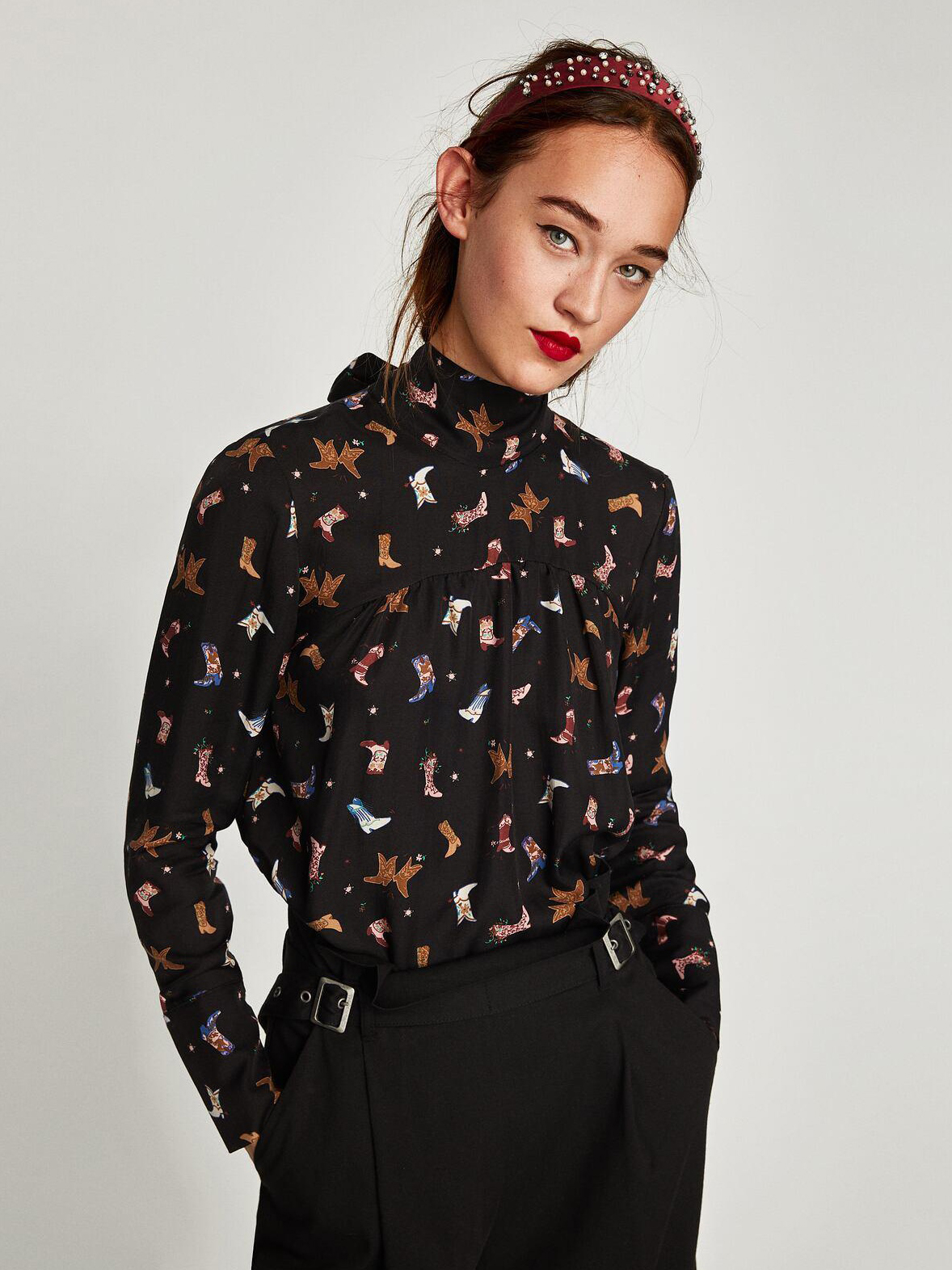 

Блузка Zara 7455-005-800-ADMZ S Черная