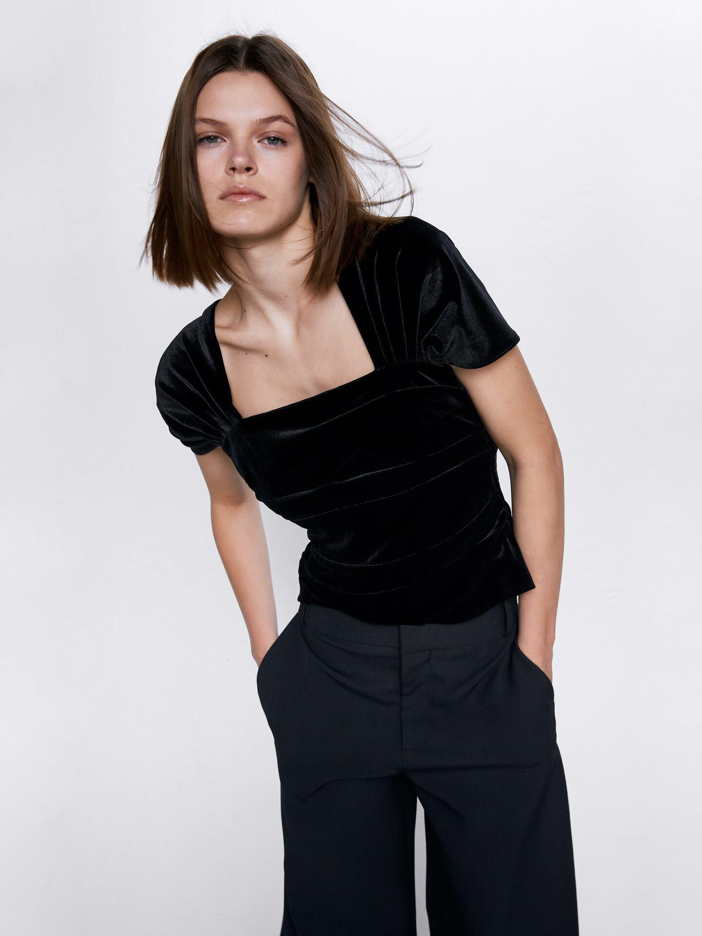 

Блузка Zara 2731-041-800-AAAD L Черная