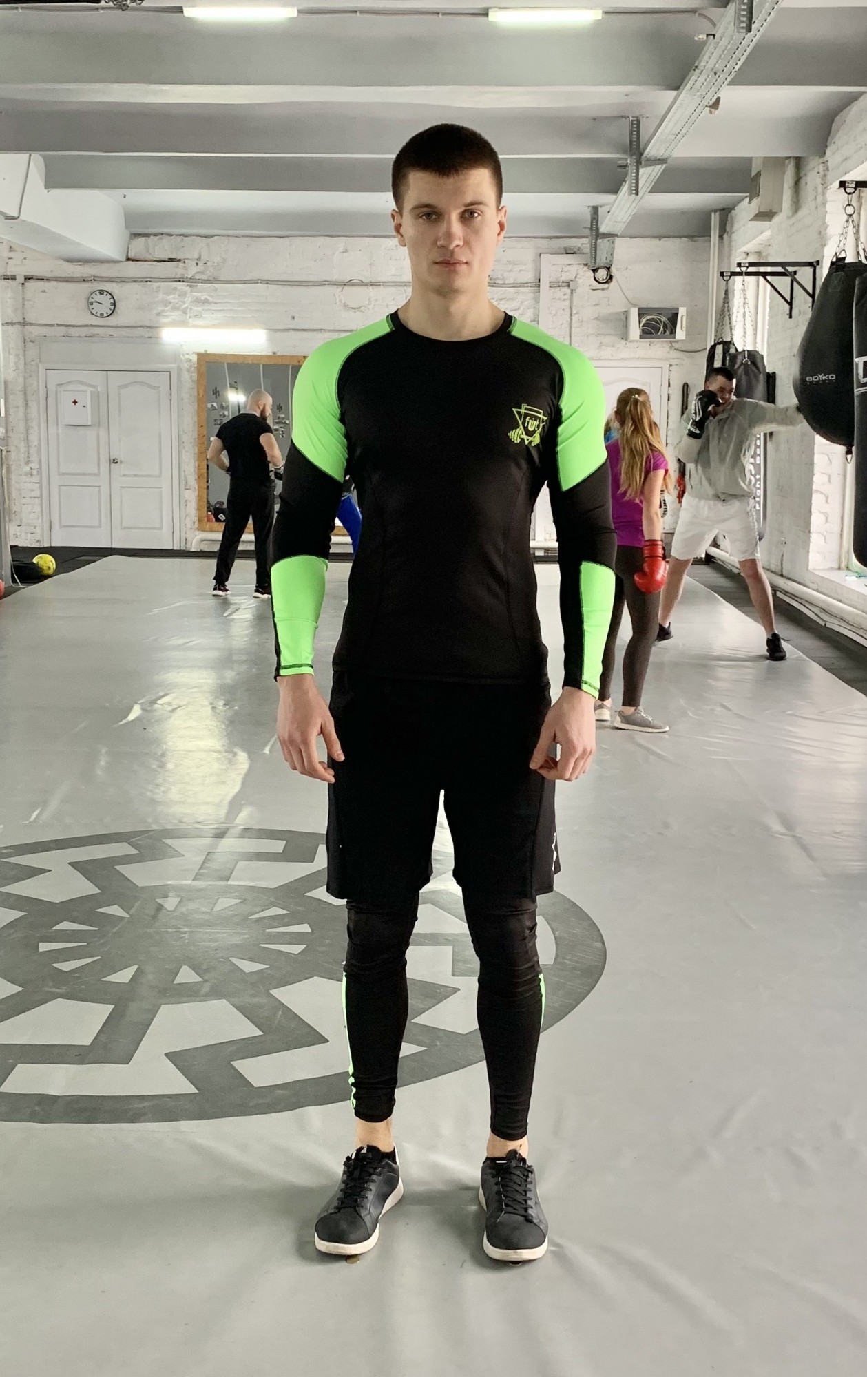 

Спортивный мужской набор (Рашгард тайтсы шорты) Force green 3 0 FitU L Черный