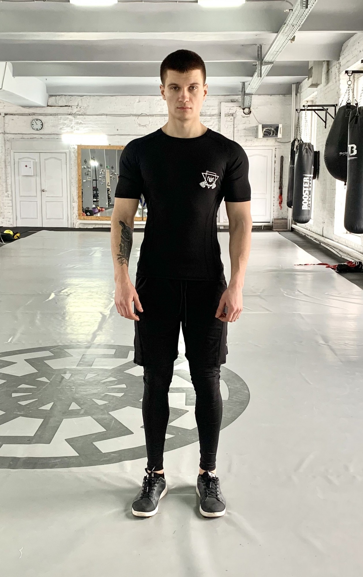 

Спортивный мужской набор (Рашгард тайтсы шорты) Armm black 3 0 FitU XL Черный