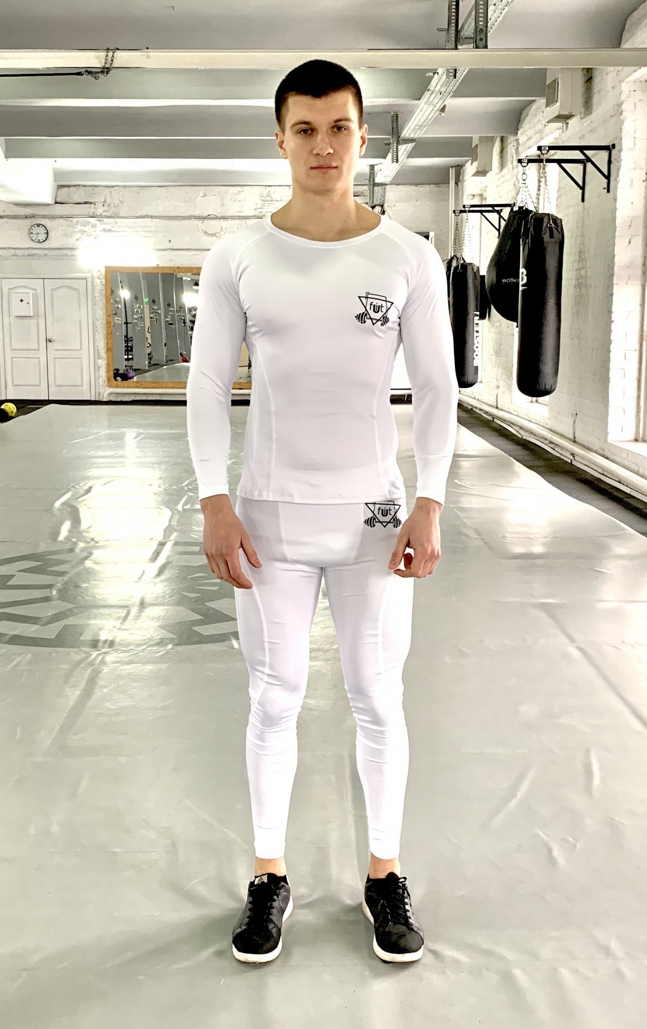 

Спортивный мужской набор (Рашгард тайтсы) Rush white 2 0 FitU M Белый
