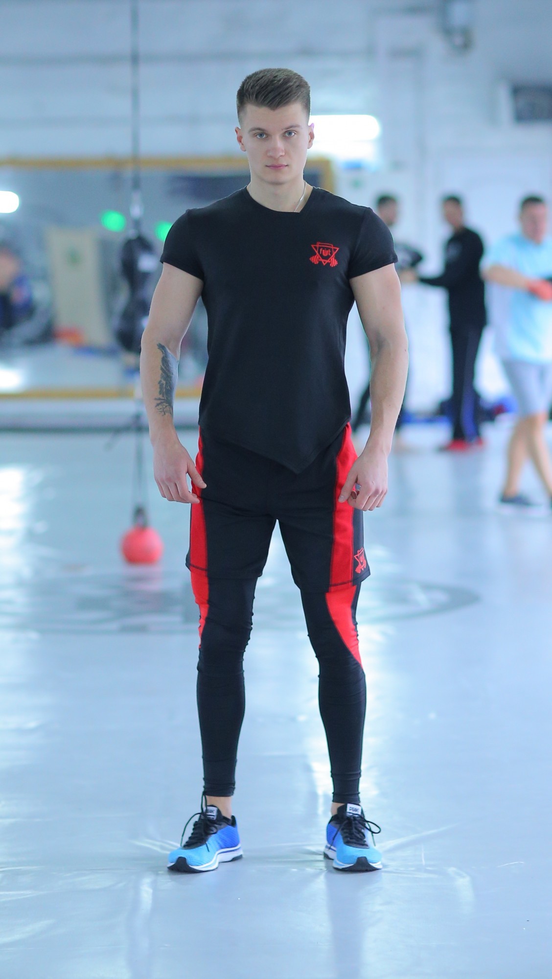 

Спортивный мужской набор Splay black 3 0 FitU M Черный