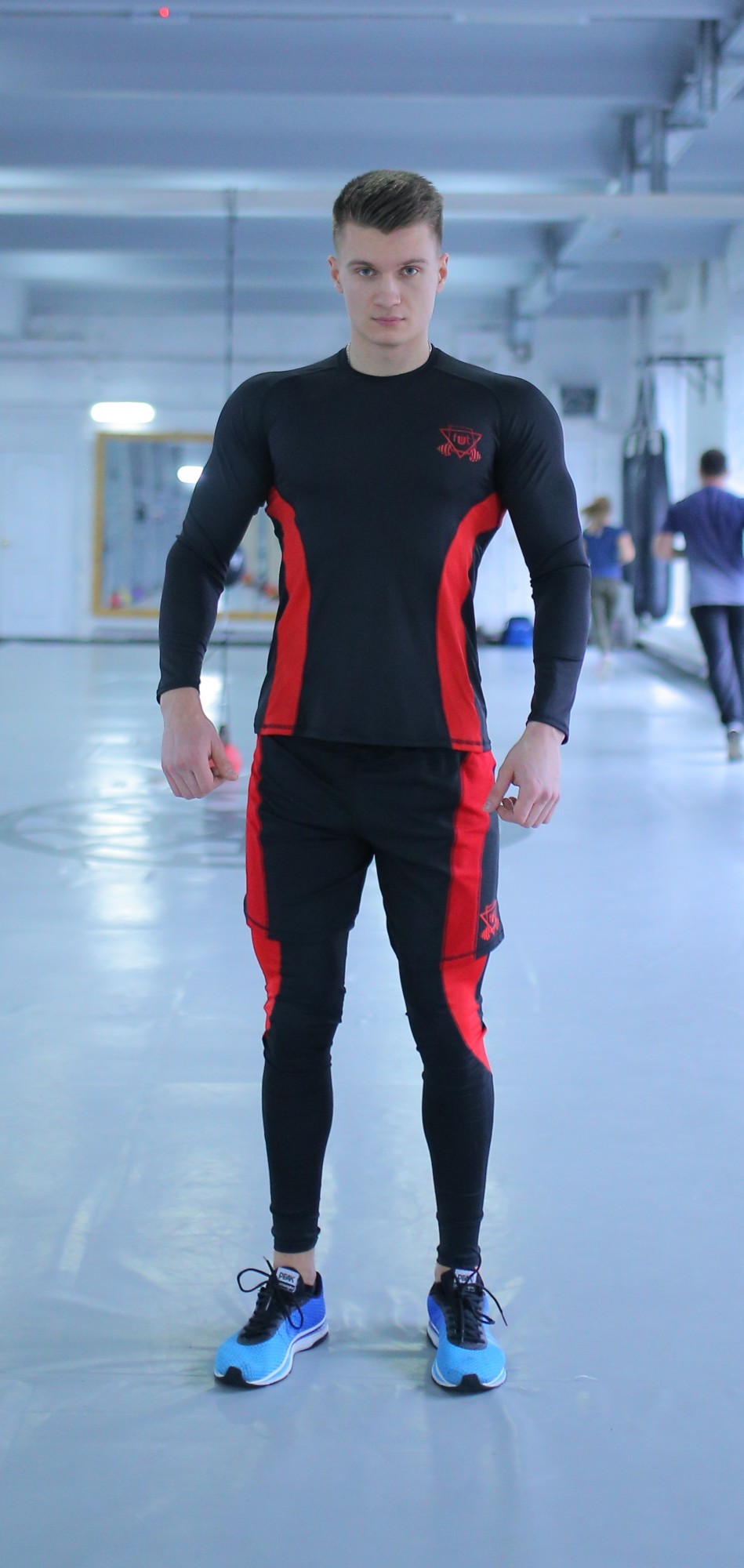 

Спортивный мужской набор Rush red 3 0 FitU S Черный