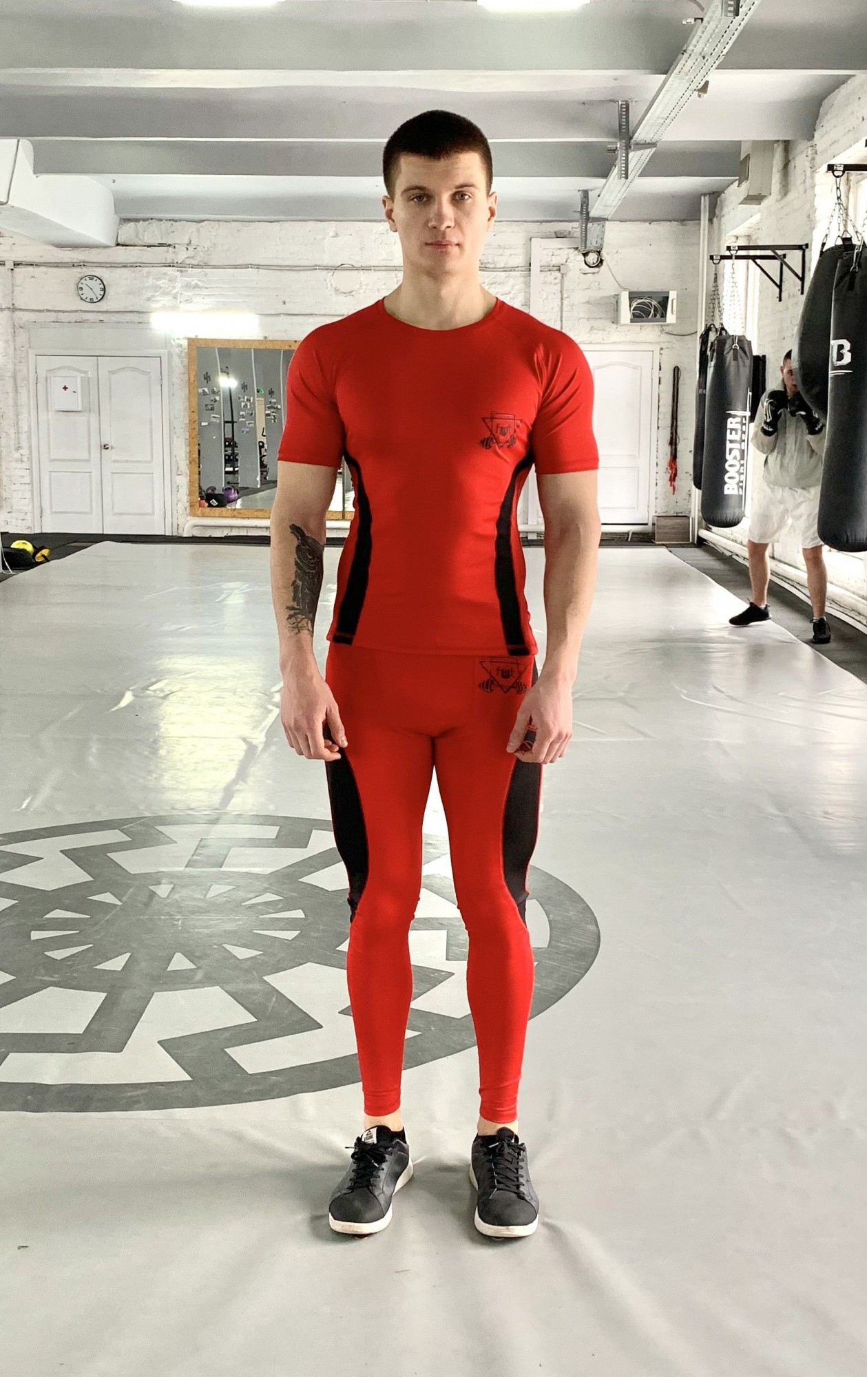 

Спортивный мужской набор (Рашгард тайтсы) Armm b-red 2 0 FitU L Красный