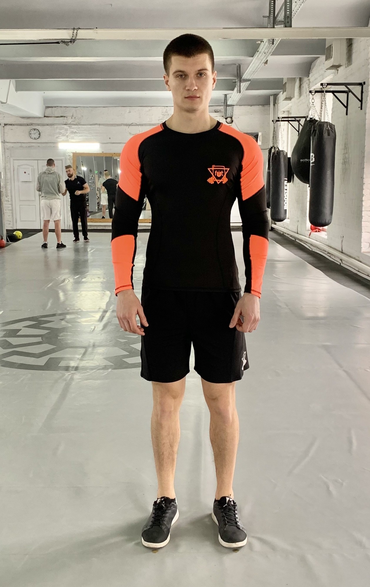 

Спортивный мужской набор (Рашгард шорты) Force orange 1 0 FitU L Черный