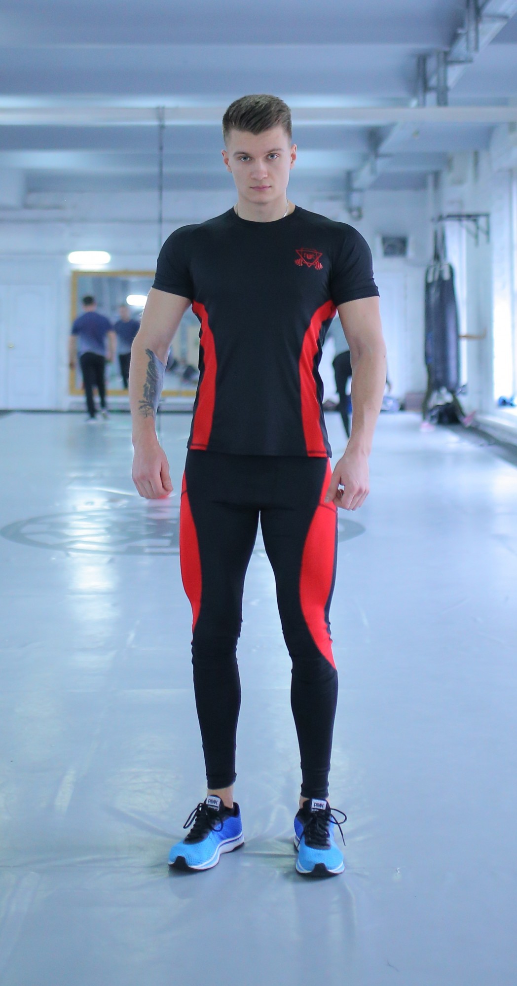 

Спортивный мужской набор Armm red 2 0 FitU XL Черный