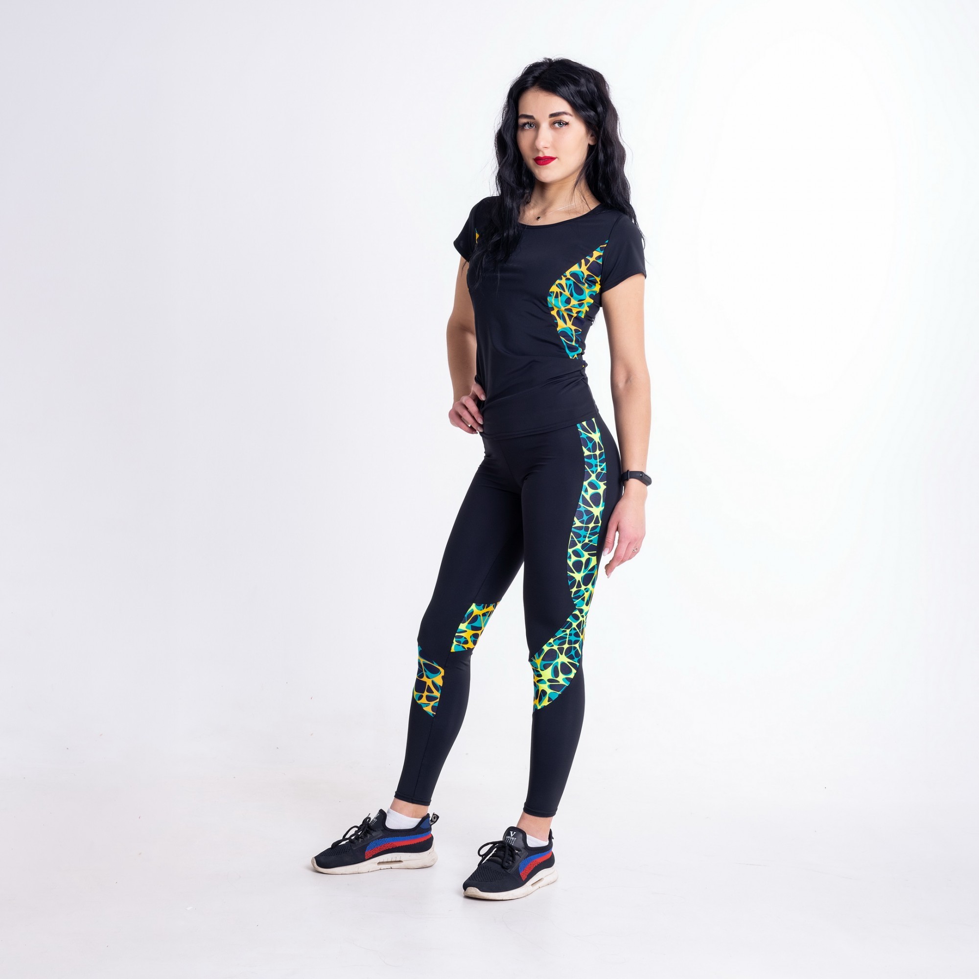 

Спортивные женские леггинсы с паутинкой FitU S Черный