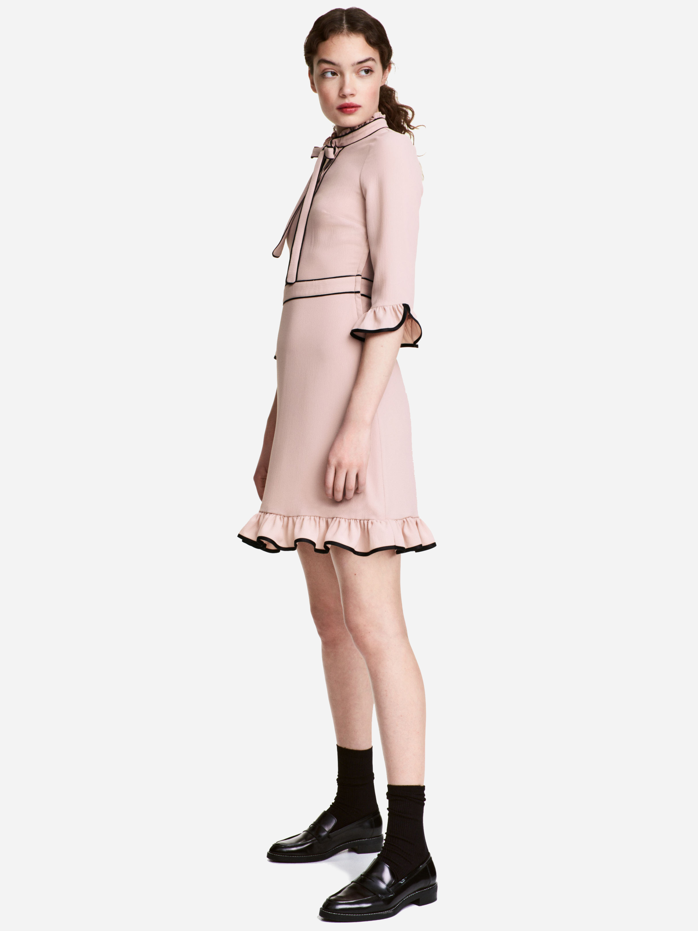 

Платье H&M 4609105-ACUH 44 Бледно-розовое