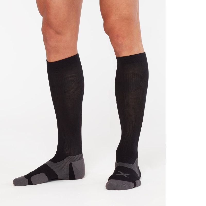 

Компрессионные гетры Vectr Cushion 2XU UA5156e (чёрный / серый) M1