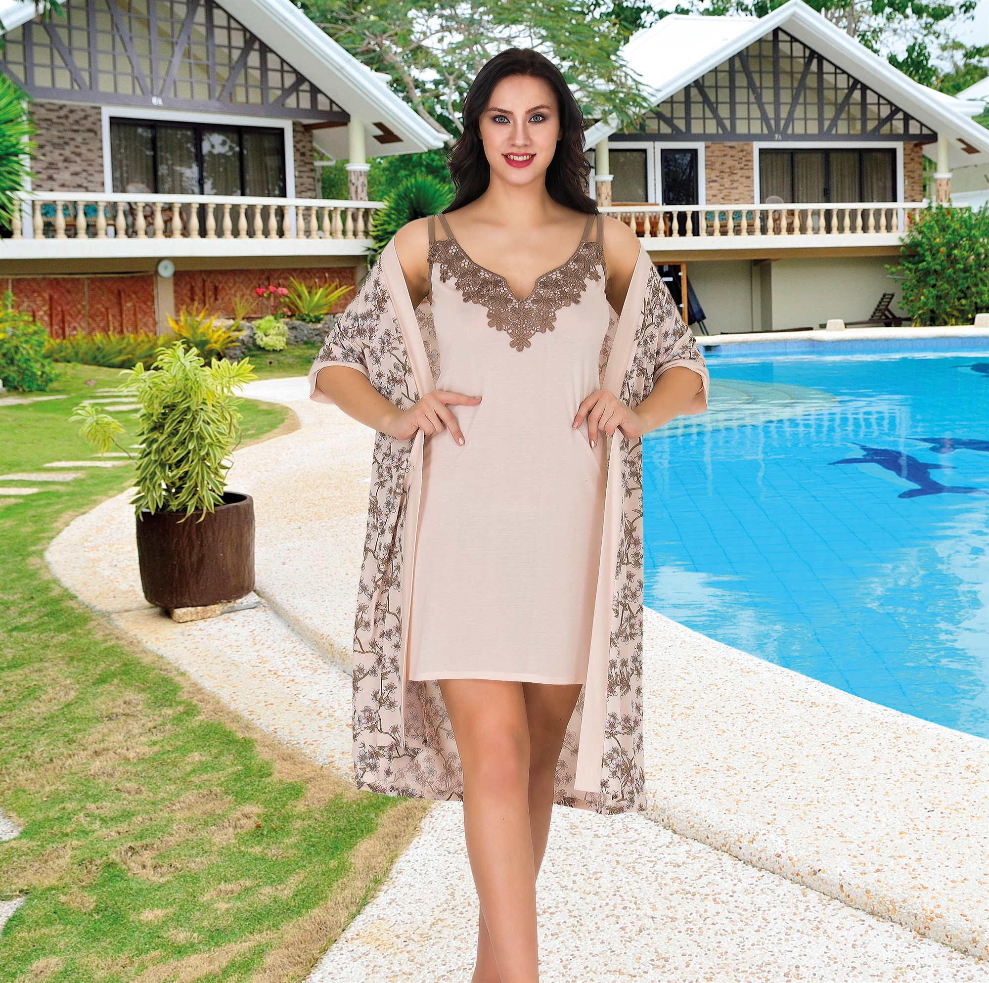 

Комплект сорочка та халат Lady 558 L/XL Крем