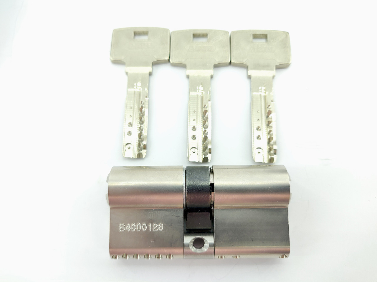 

Цилиндр Abus Bravus 4000 MX 120 мм (70х50) ключ/ключ