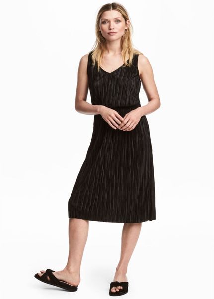 

Платье H&M S черное (1088-544)