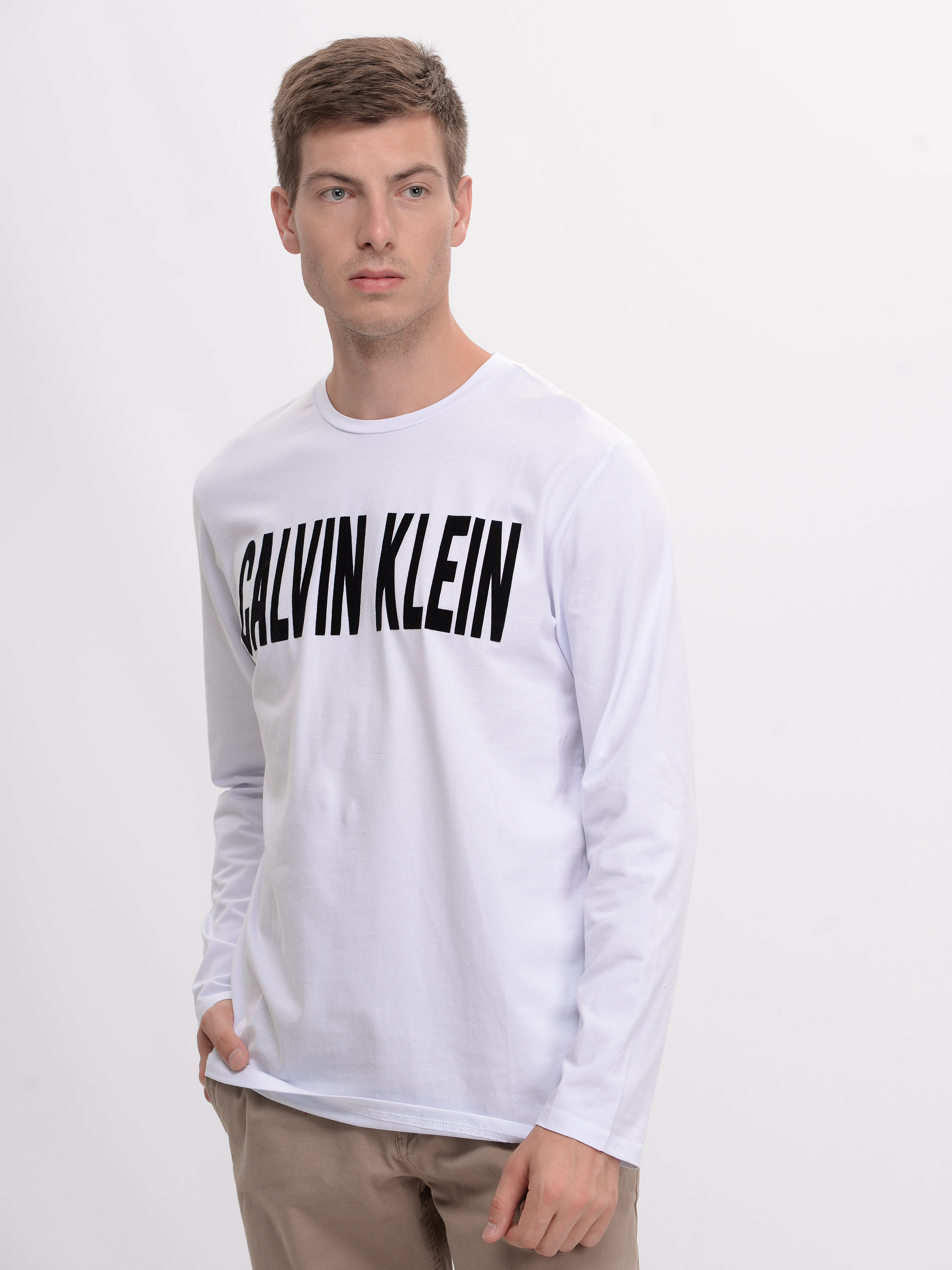 

Лонгслив Calvin Klein Jeans 9369.2 XXL (52) Белый
