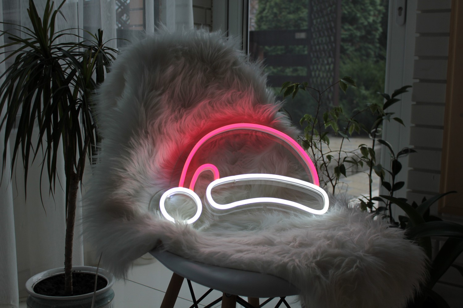 

Неоновый светильник Neon Lightning «Шапка Деда Мороза 2»