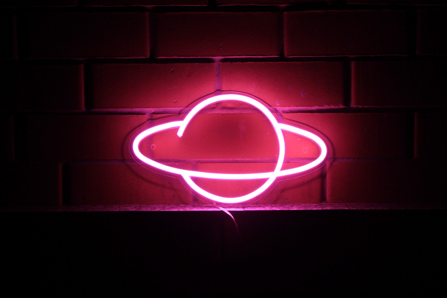 

Неоновый светильник Neon Lightning «Планета»