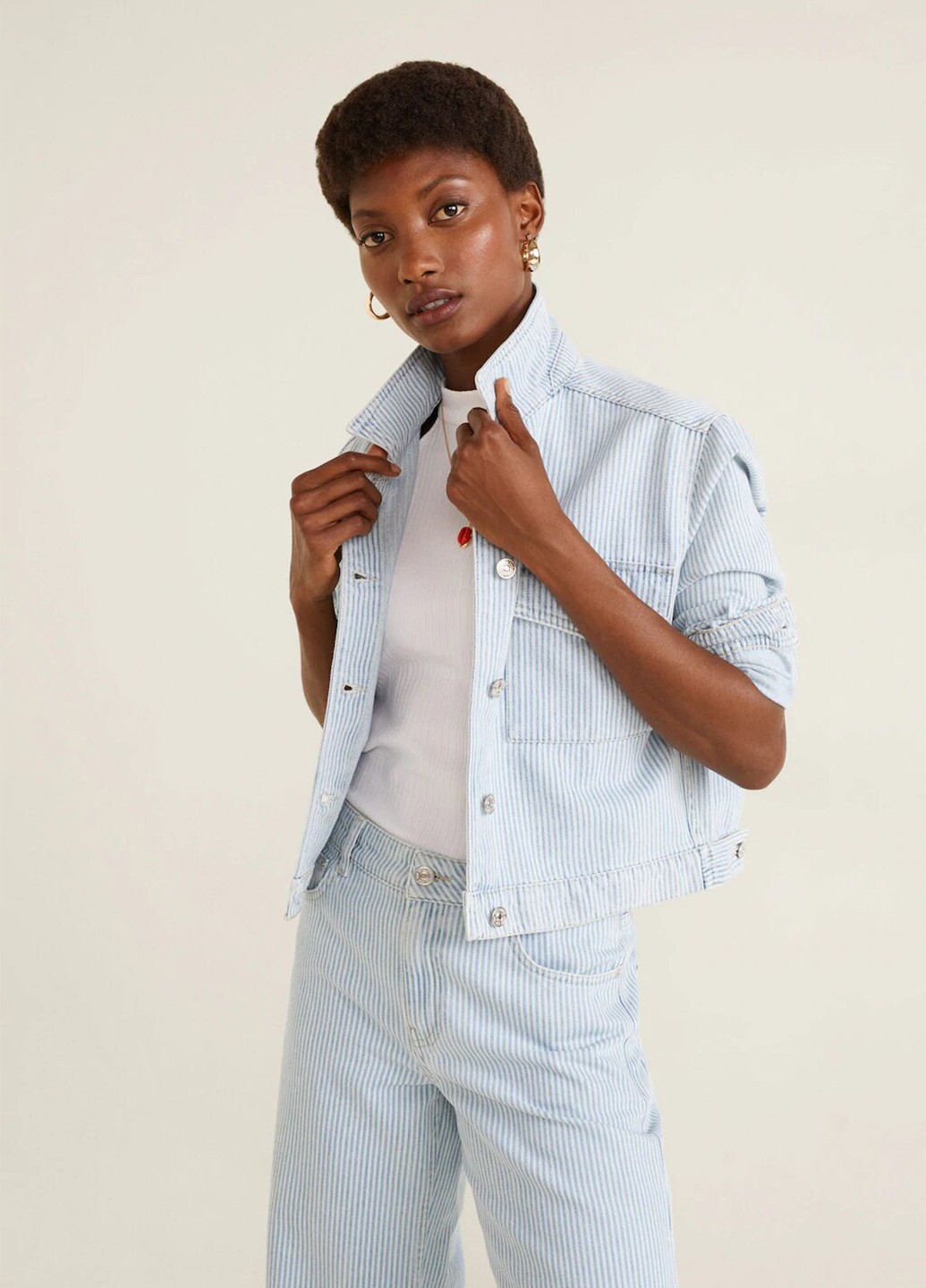 

Женская джинсовая куртка Mango S голубая