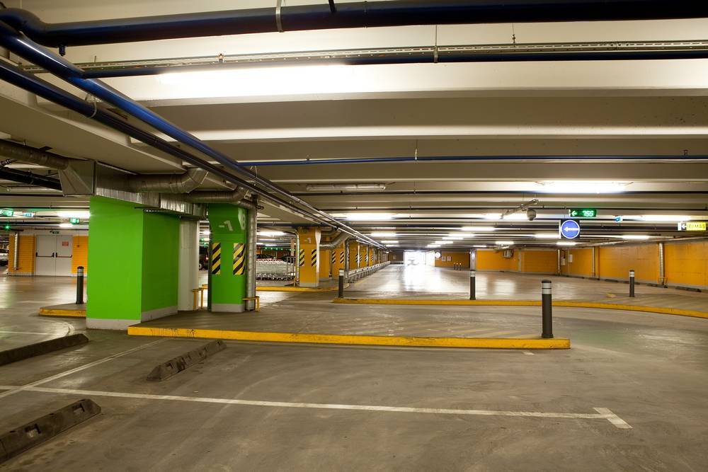 Парковка 90. Underground parking Interior. TF 60 паркинг. Автостоянка 90. Татищева 90 паркинг.