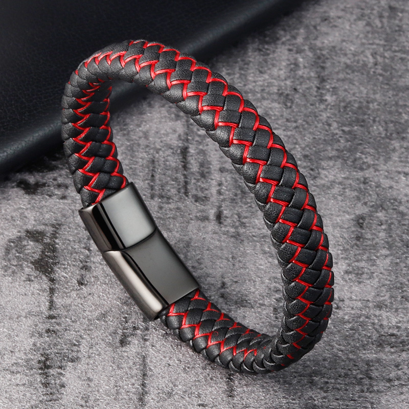 

Мужской кожаный браслет BroBand One line черно-красный 21см (BB-ONE-LINE-BLACK-RED-21-M)