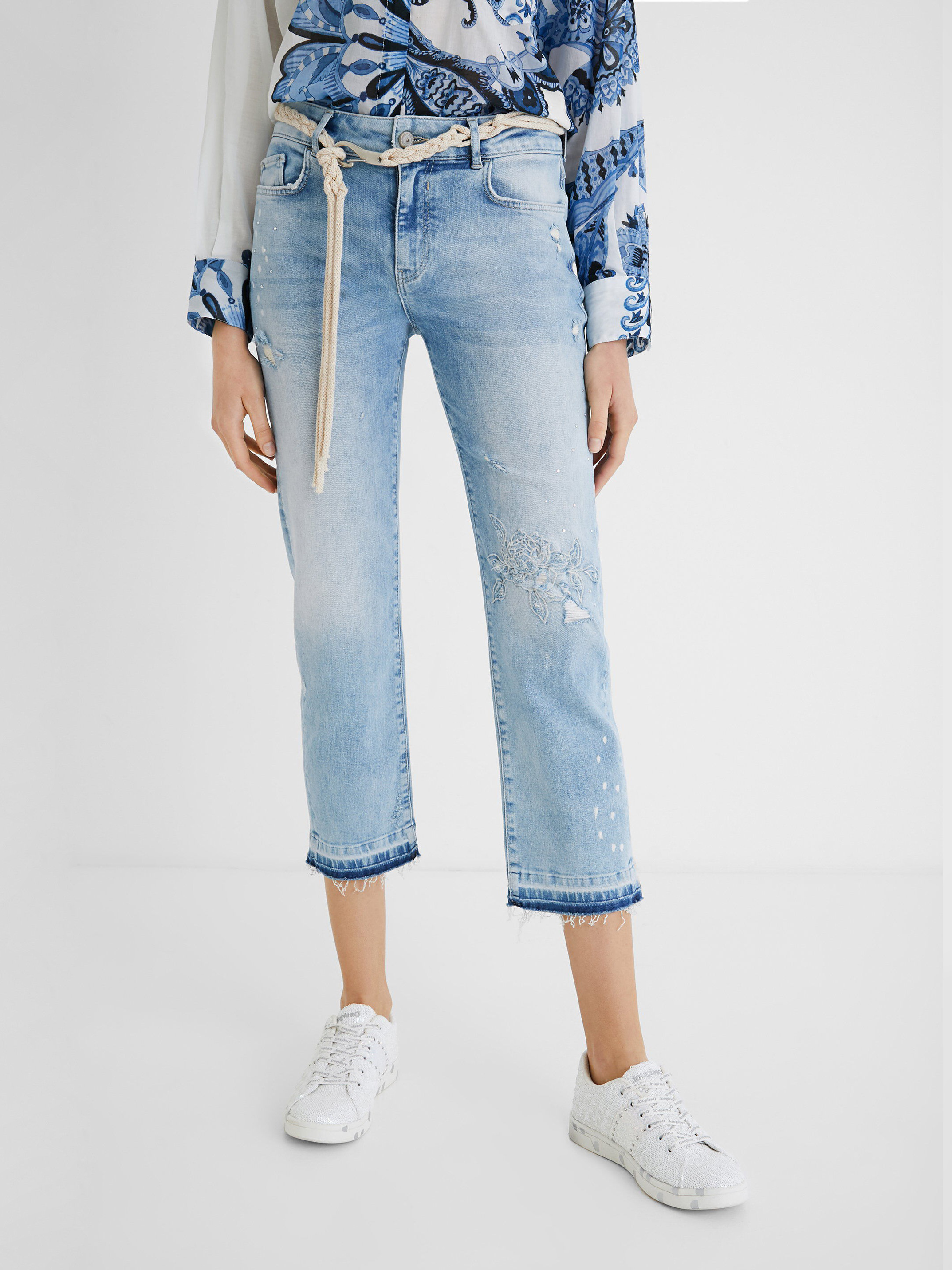 

Джинсы Desigual 21SWDD46-5160 24