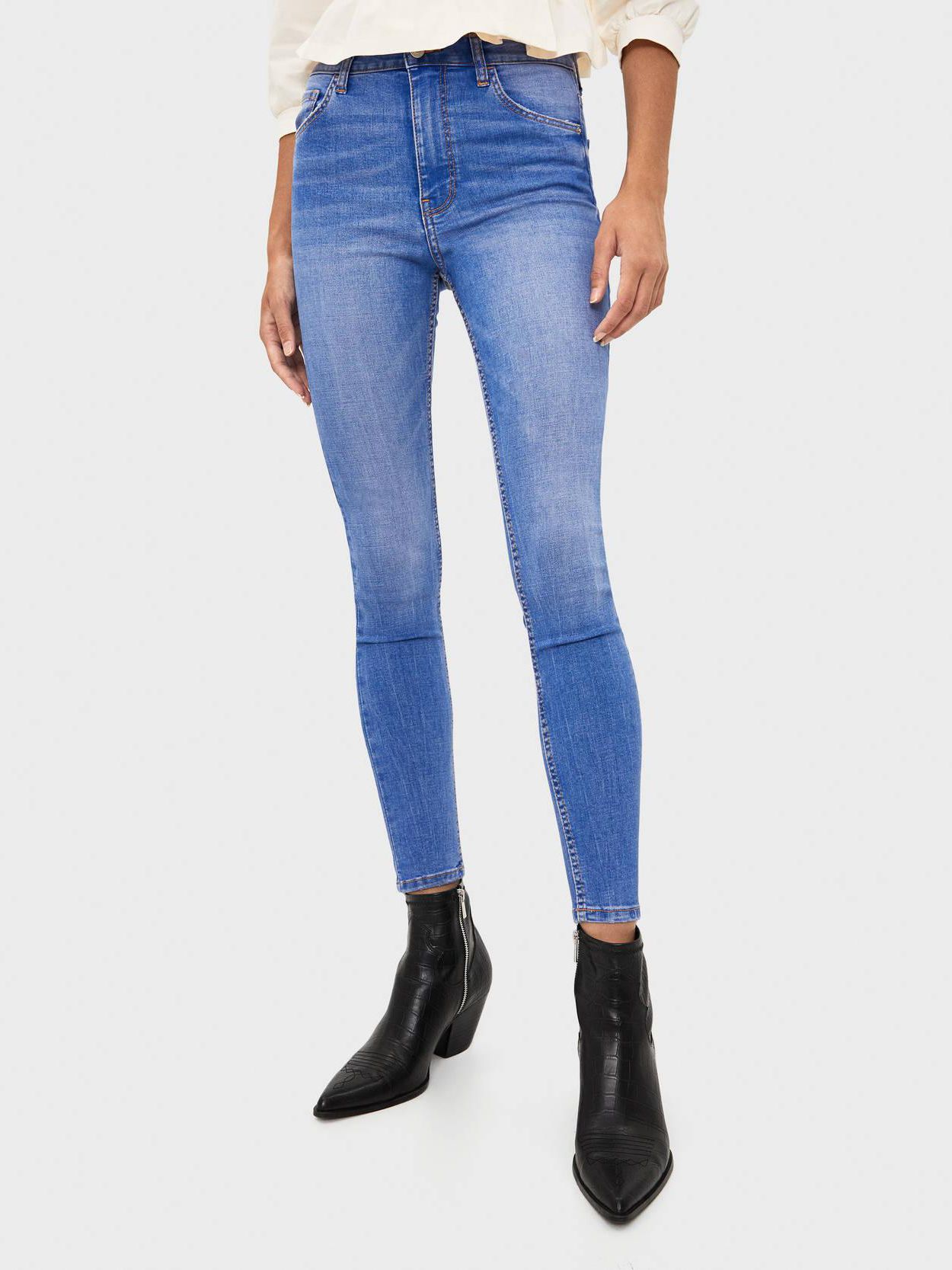 

Джинсы Bershka 5004/534/461-ACXD 32 Синие