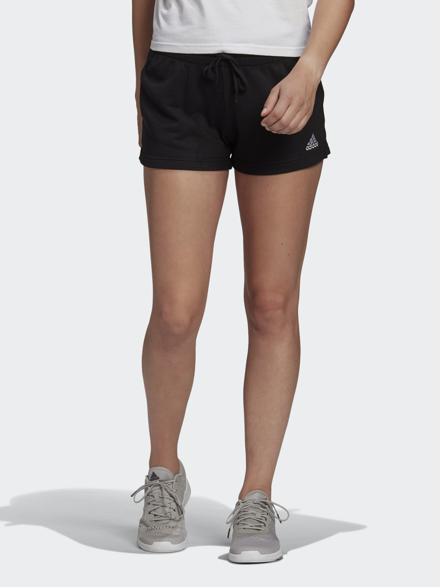 

Спортивные шорты Adidas W Sl Ft Sho GM5601 S Black-White
