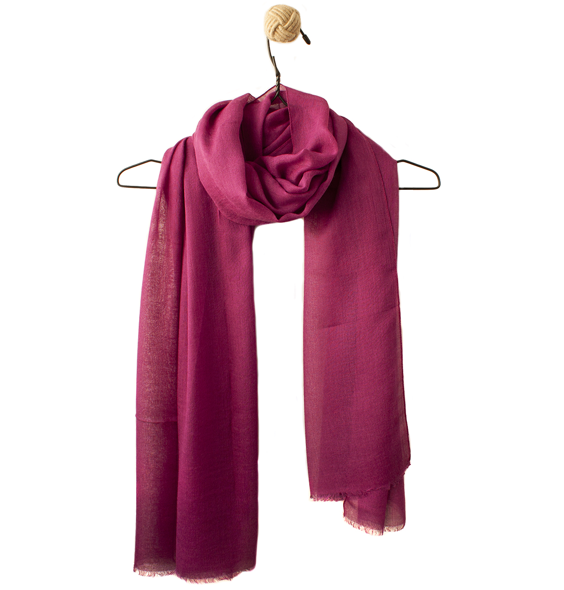 

Однотонный палантин Fattorseta из шерсти и модала в оттенке лесная ягода 200 х 90 см 3580-11 (3580-11)