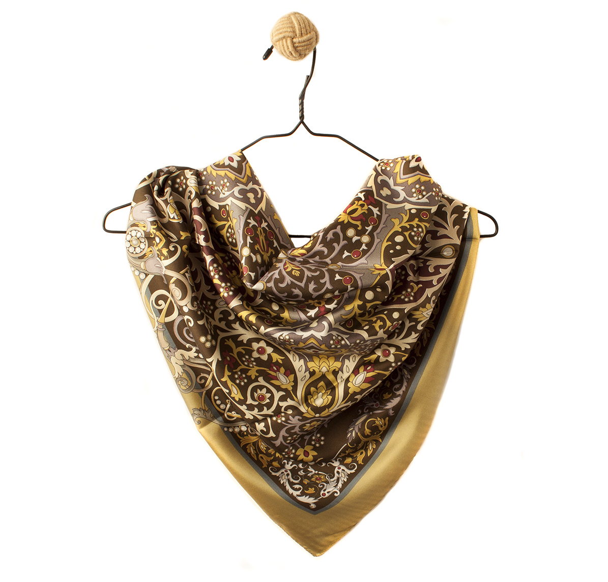 

Шёлковый платок Fattorseta с цветочным принтом в оливковом цвете 90 х 90 см SF-6711-02 (SF-6711-02)