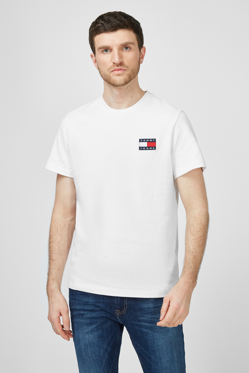 

Мужская белая футболка TJM TOMMY BADGE TEE Tommy Hilfiger S DM0DM06595