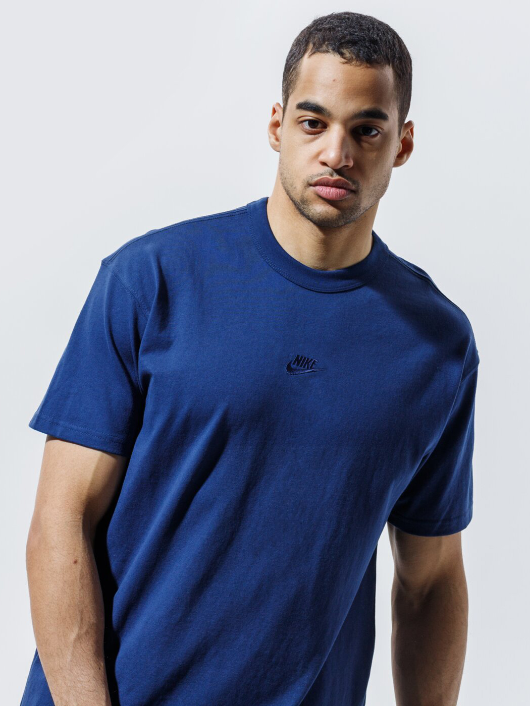 

Футболка Nike M Nsw Tee Premium Essential DB3193-410 S