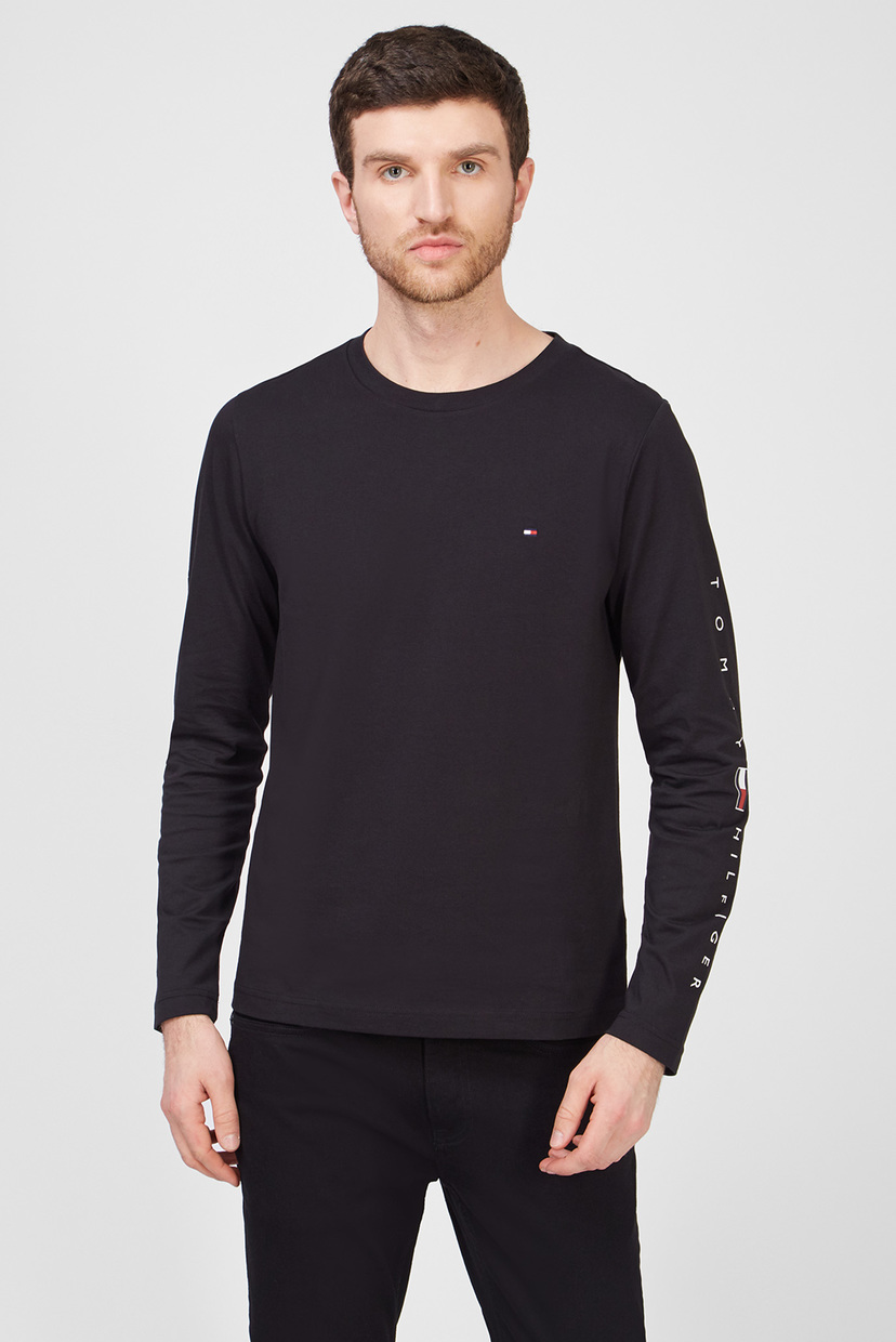

Мужской черный лонгслив ESSENTIAL Tommy Hilfiger L MW0MW17677