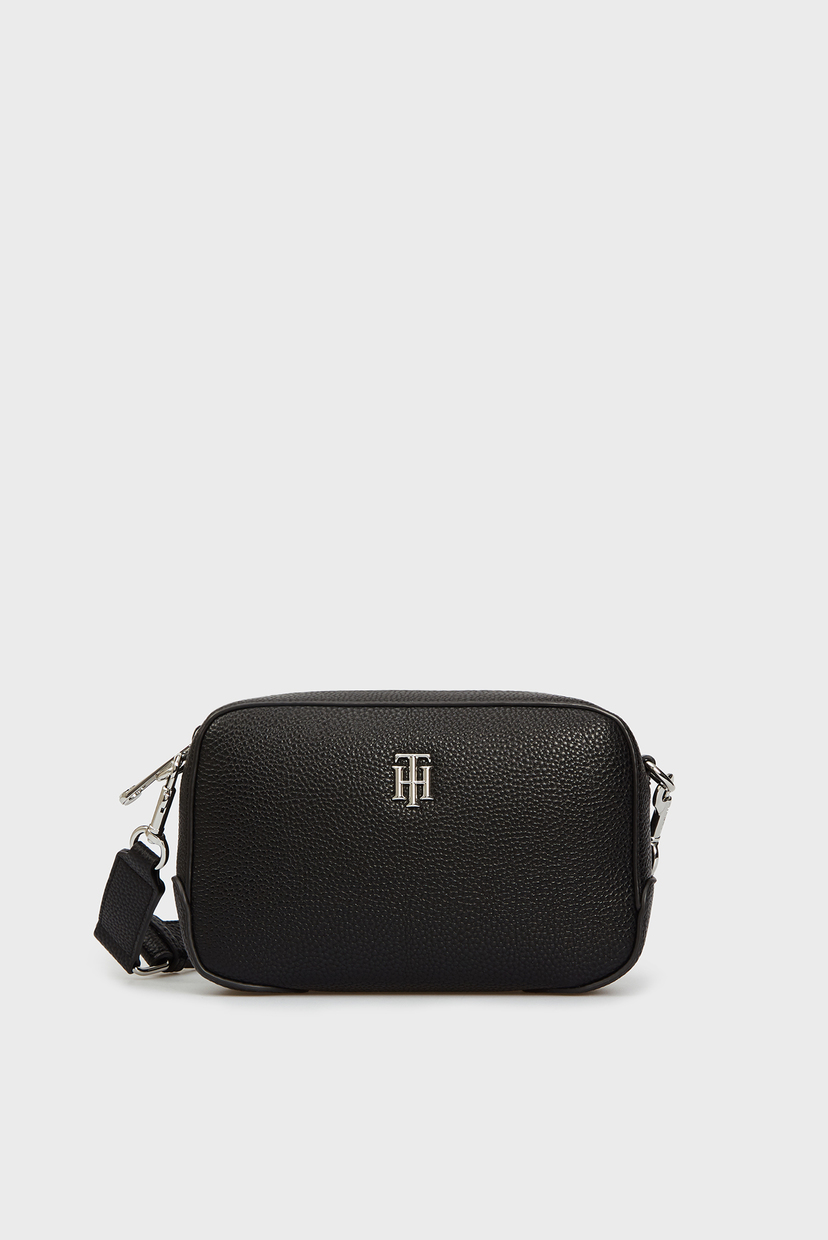 

Женская черная сумка через плечо TH ESSENCE Tommy Hilfiger OS AW0AW09689