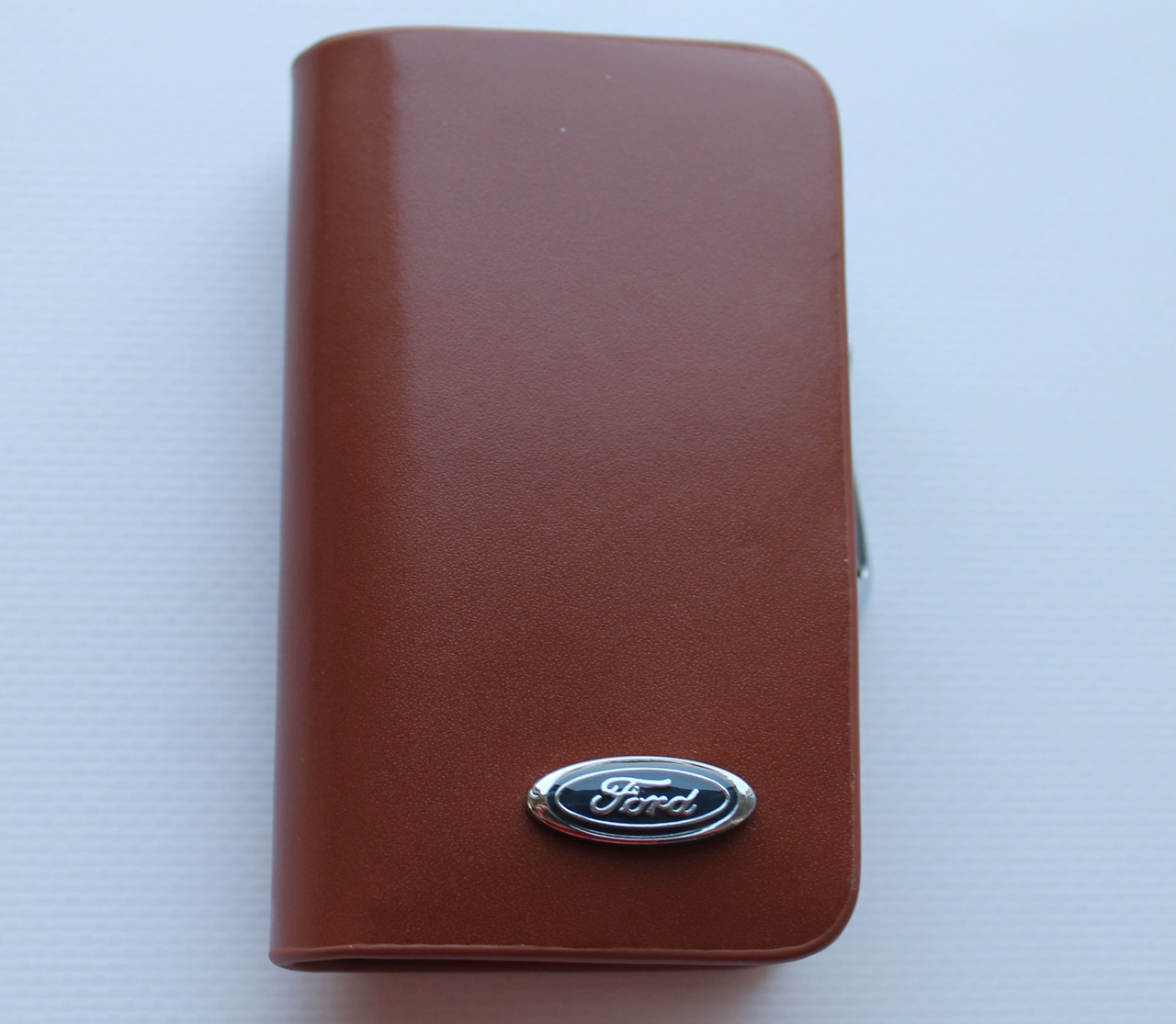 

Ключница для авто KeyHolder FORD Коричневая