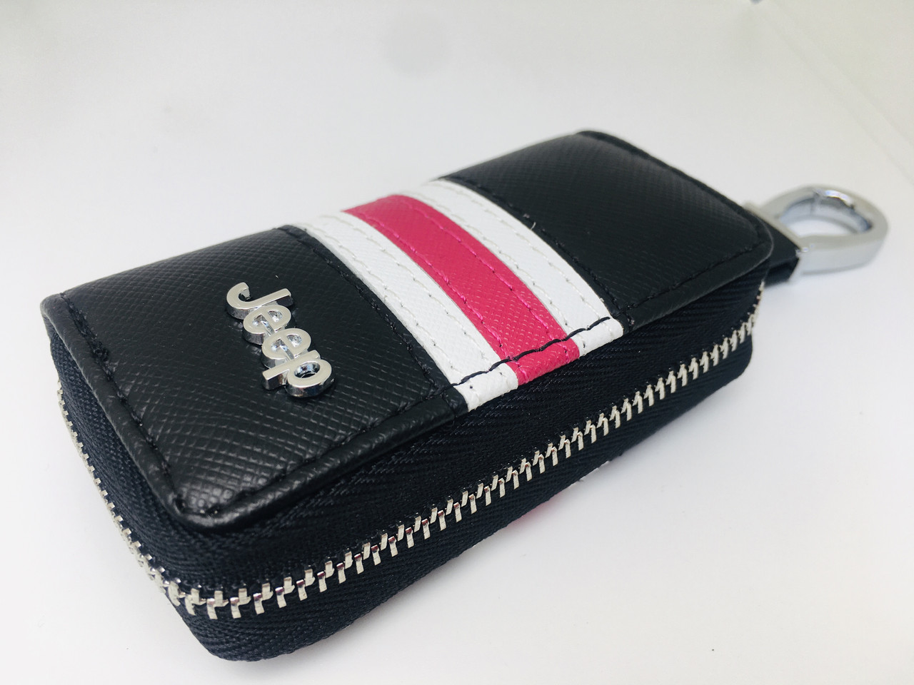 

Ключница для авто KeyHolder Prestige Car JEEP Черно-белая с красным