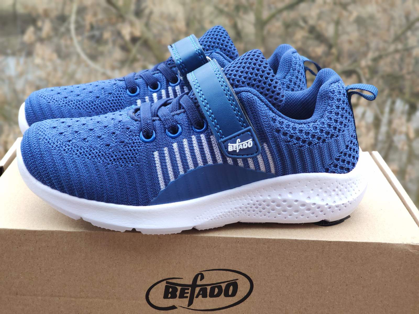 

Легкі класичні кросівки на липучці Befado 516y063 синього кольору. 31