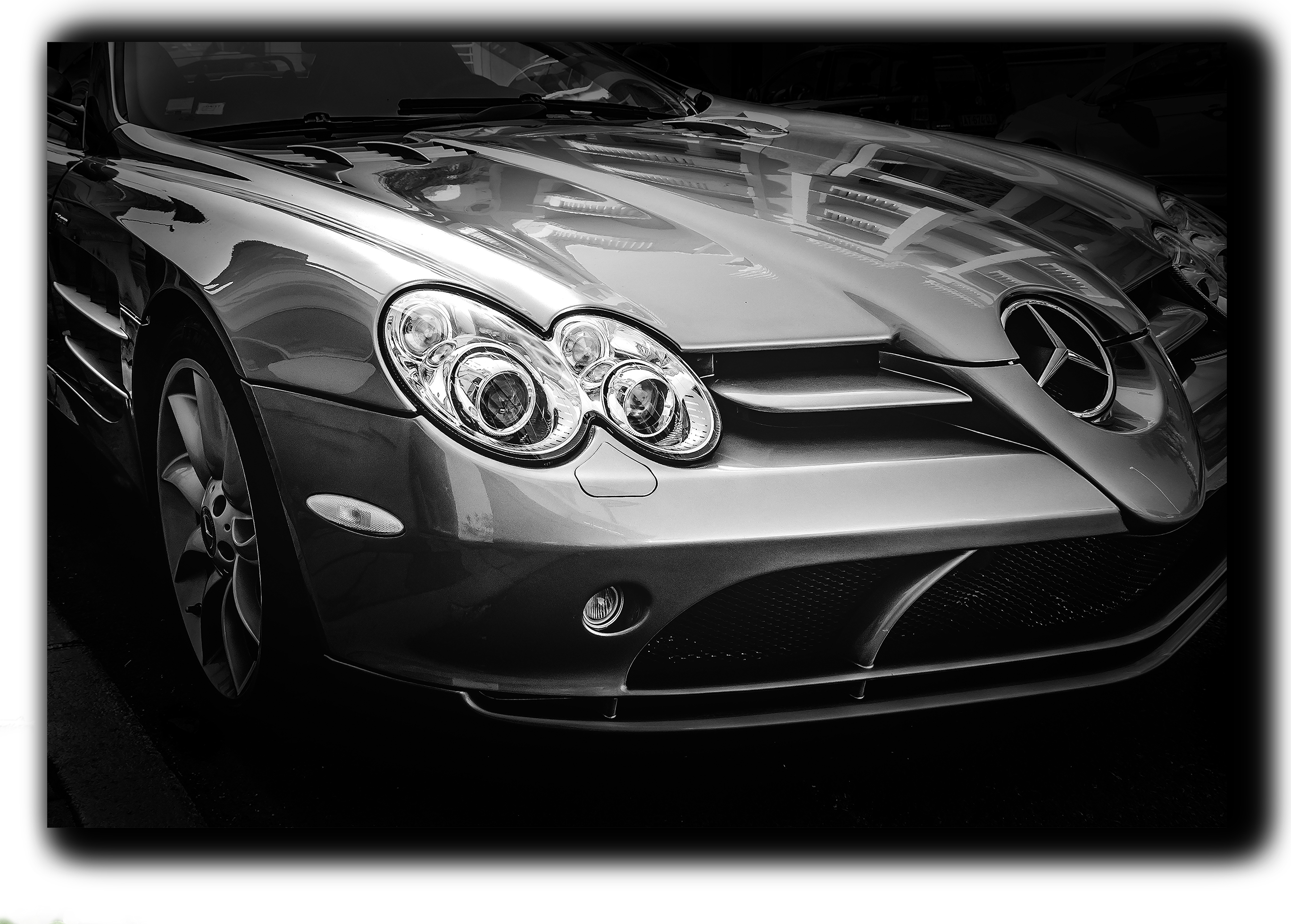 

картина на холсте спортивный Mercedes Mclaren SLR суперкар Hotel Arizona HD 69 см x 102 см
