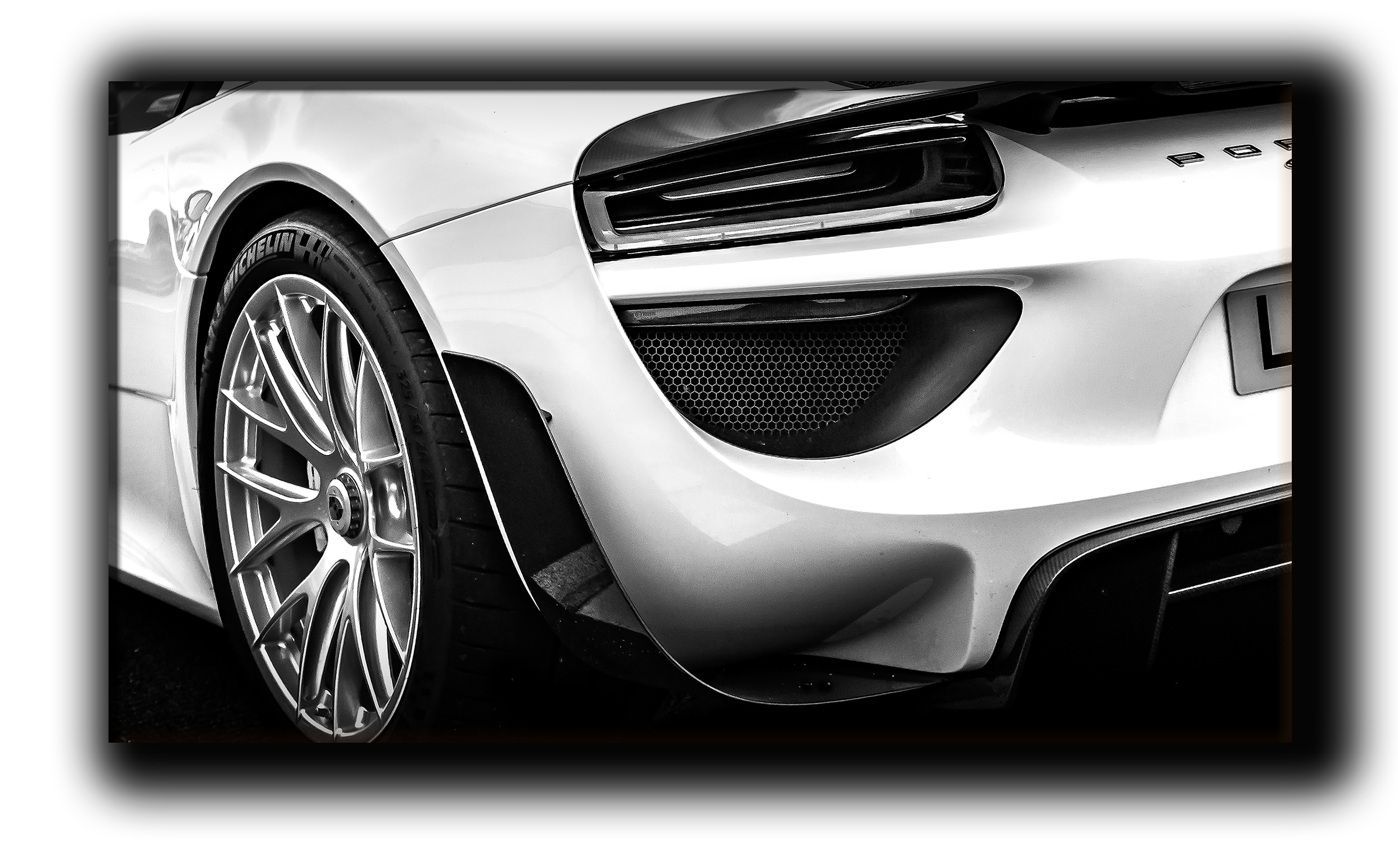 

картина на холсте спортивный авто Porsche 918 Порше Hotel Arizona HD 44 см x 77 см